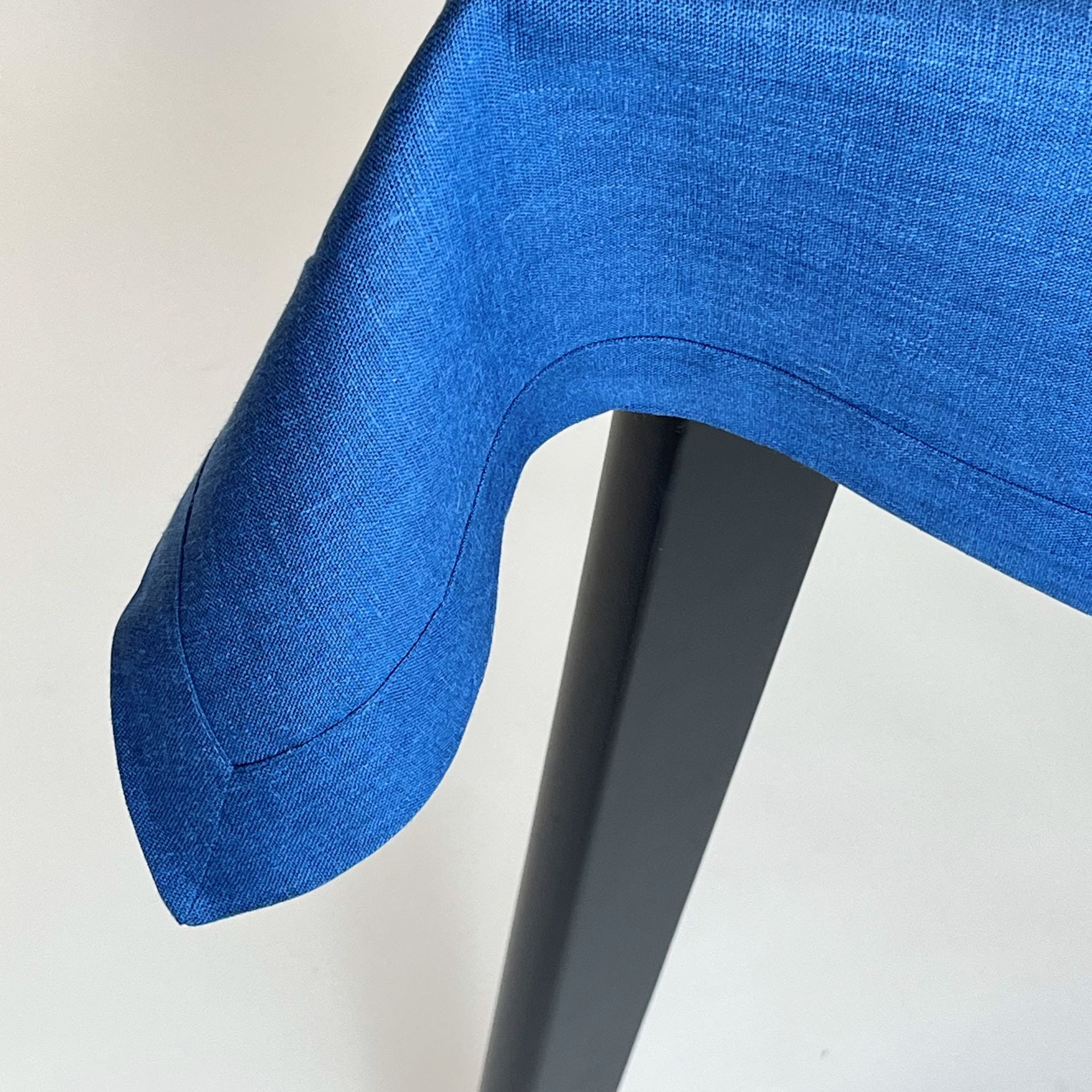 Obrus lniany niebieski z elegancką zakładką - różne rozmiary